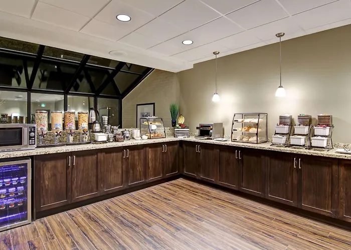 Best Western London Airport Inn & Suites