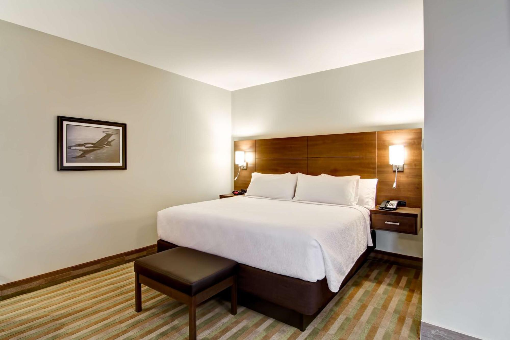Western Airport & Hotel