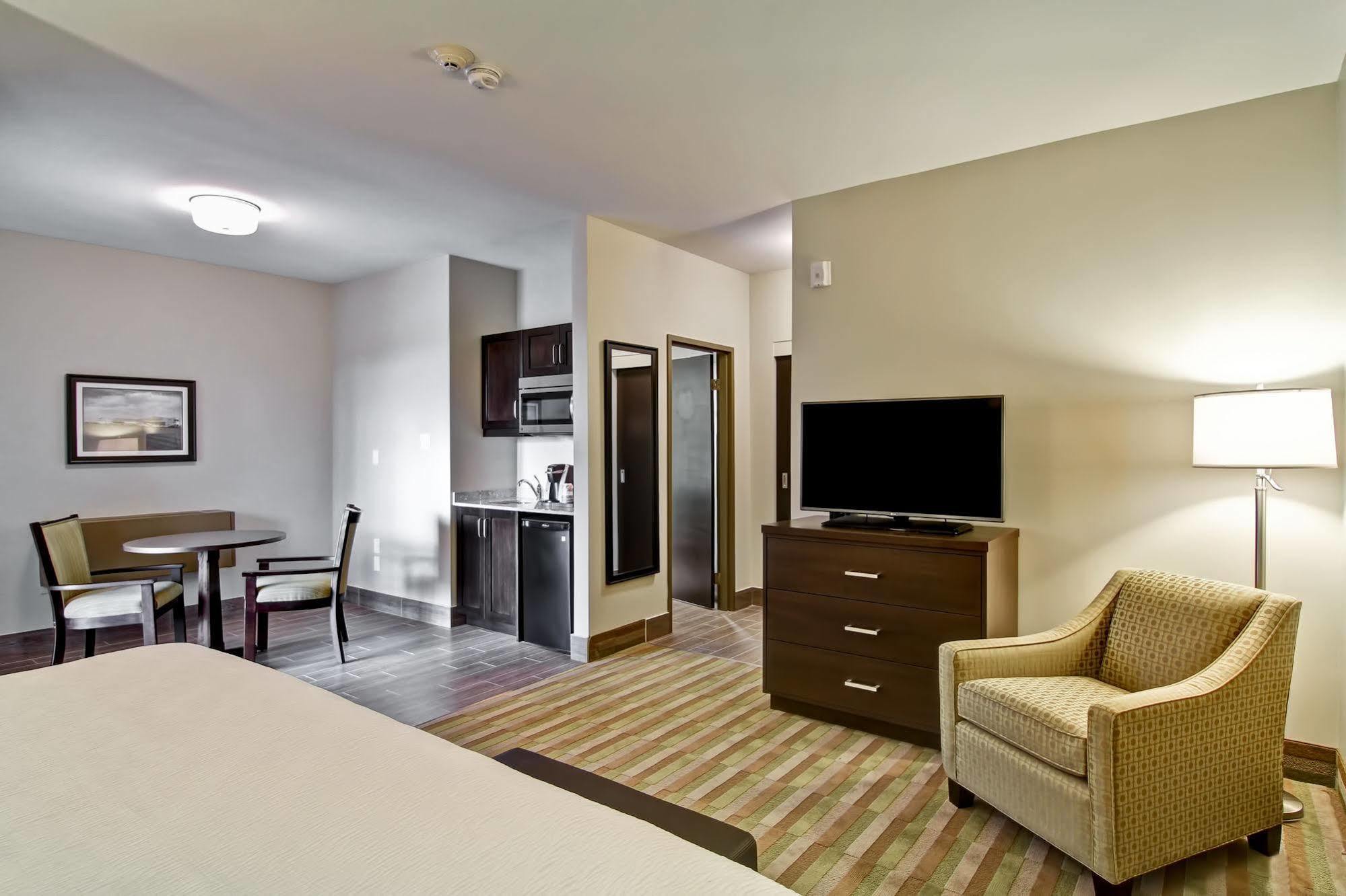 Western Airport & Hotel London